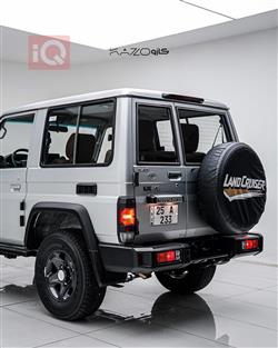 Toyota Land Cruiser 70
